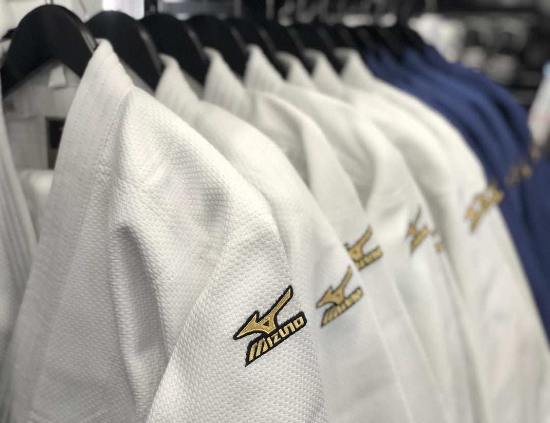 Guide des gammes de kimonos de judo Mizuno pour choisir le meilleur modèle