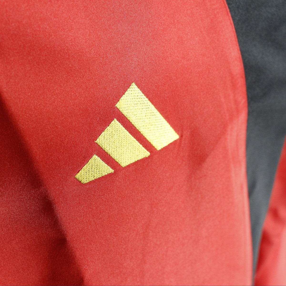 Peignoir de Boxe Pro Adidas avec capuche Rouge logo