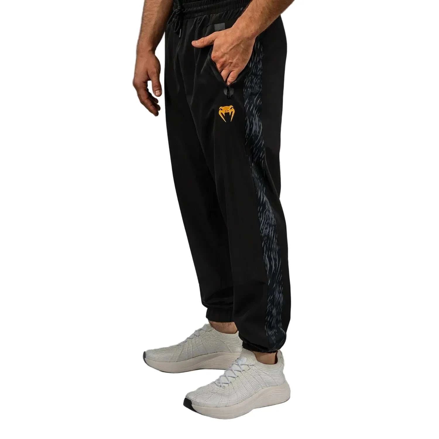 Pantalon de jogging Venum x Chimaev Wild Borz noir et gris pour sports de combat