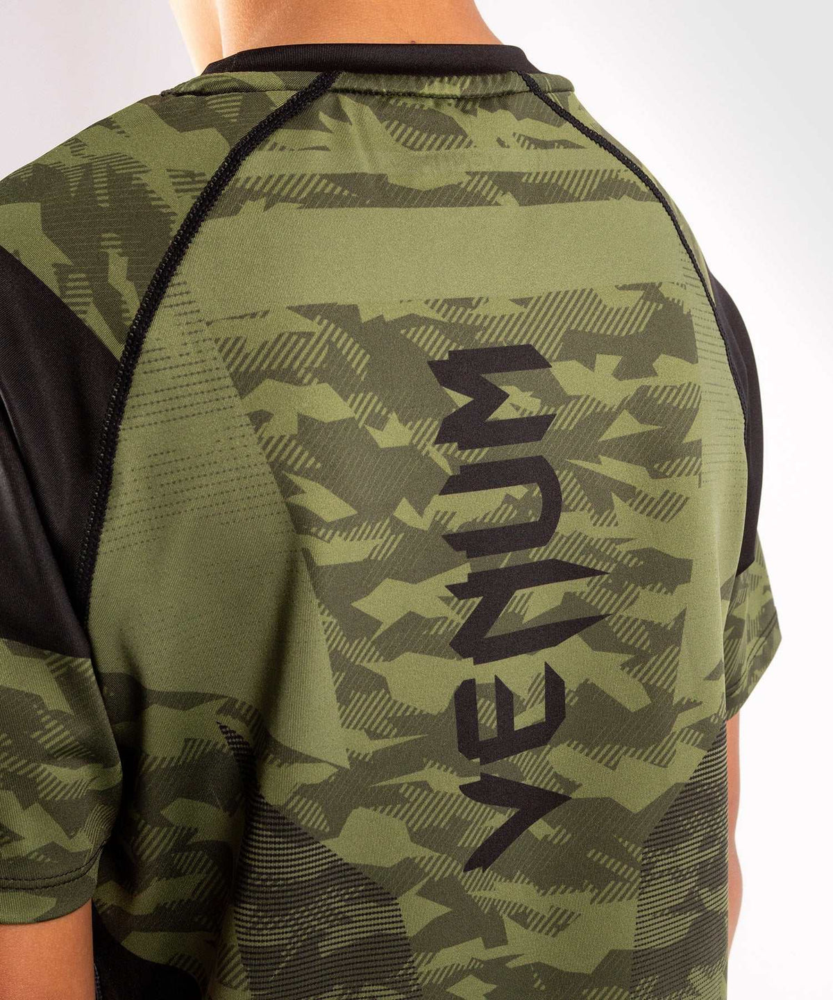 T-shirt Dry Tech enfant Venum Trooper kaki noir respirant et léger pour sport