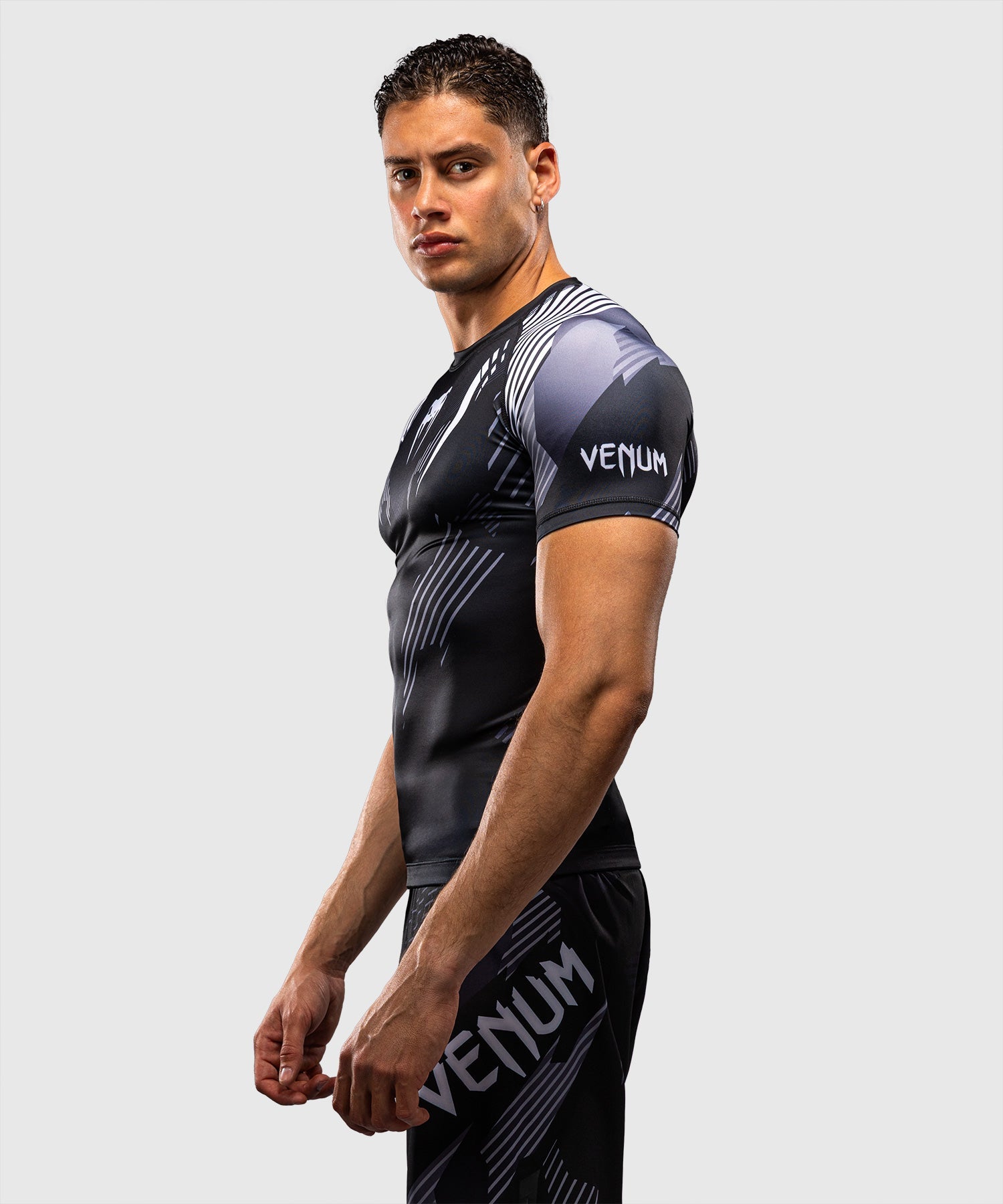 Rashguard Manches Courtes Venum No-Gi 6.0 Noir/Blanc vue de détail