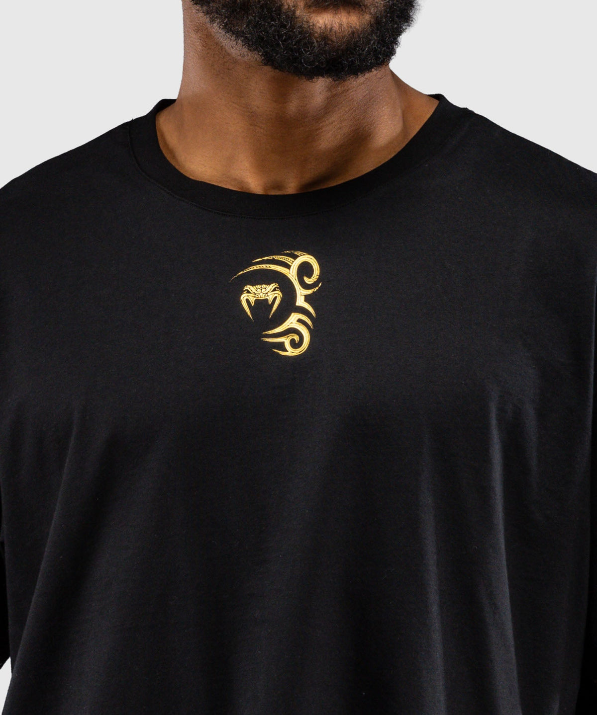 T-shirt Venum x Mike Tyson Tiger Noir/Or, motif doré dans le dos
