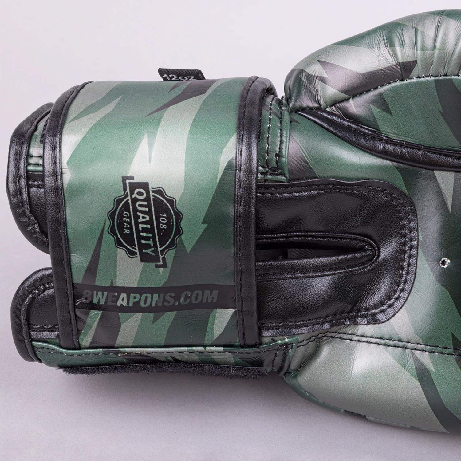Gants de boxe 8 WEAPONS Unlimited 2.0 camouflage urbain robustes et confortables