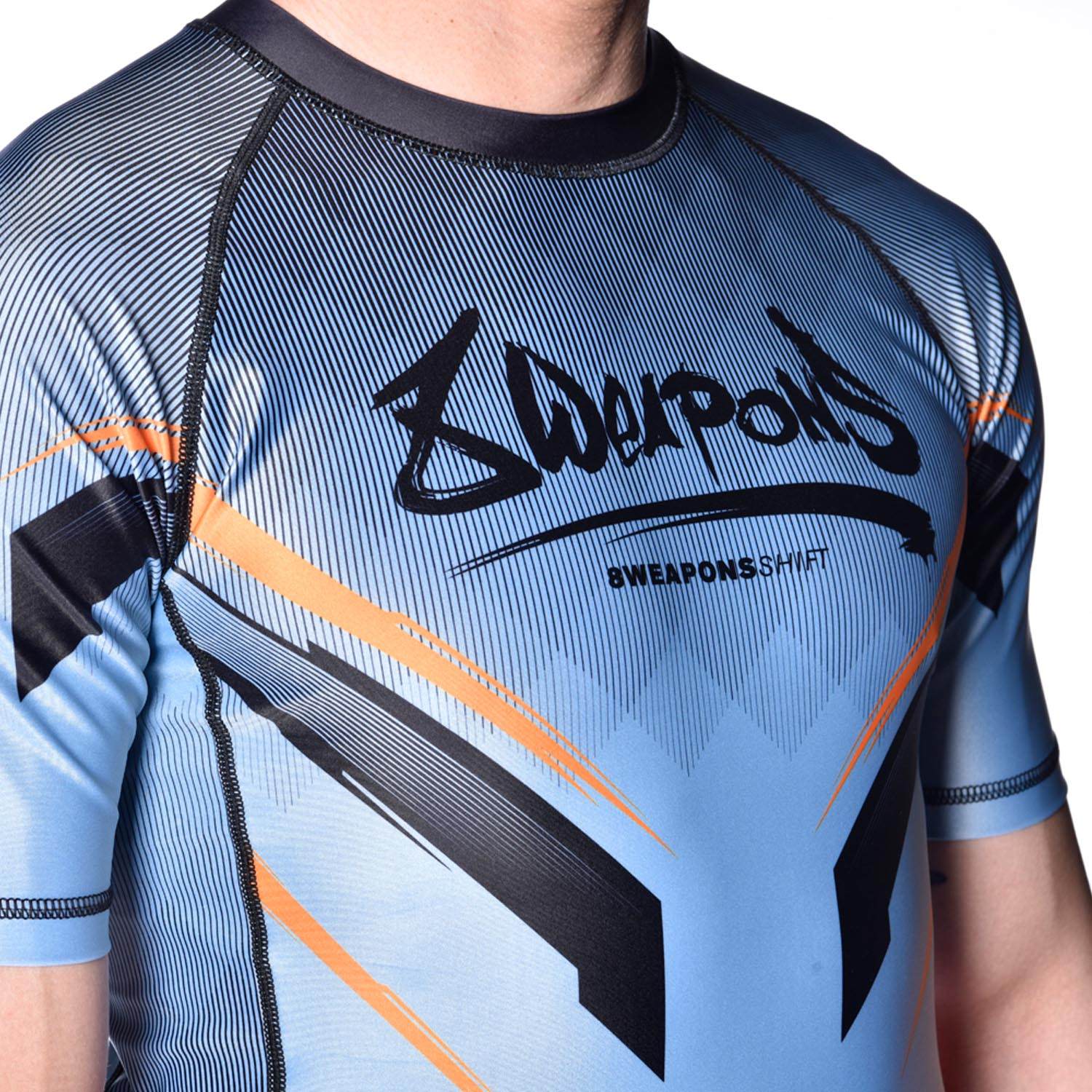 Rashguard manches courtes gris glacé et orange 8 WEAPONS Shift à coupe ajustée et matière extensible