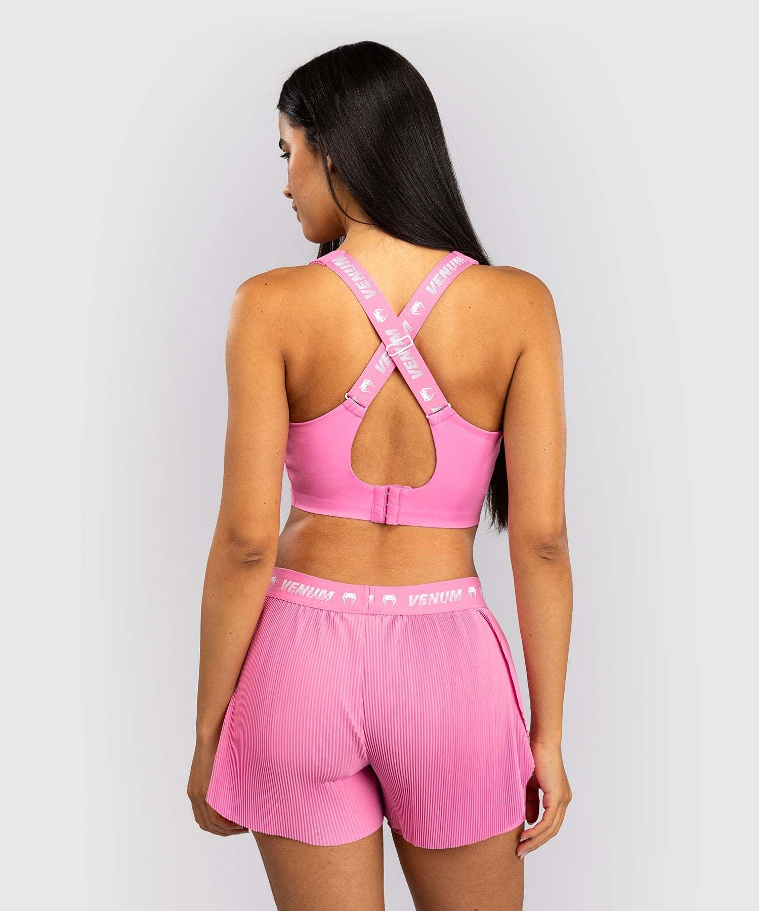 Brassière de sport femme Venum Essential rose bonbon maintien confortable et respirant pour entraînement