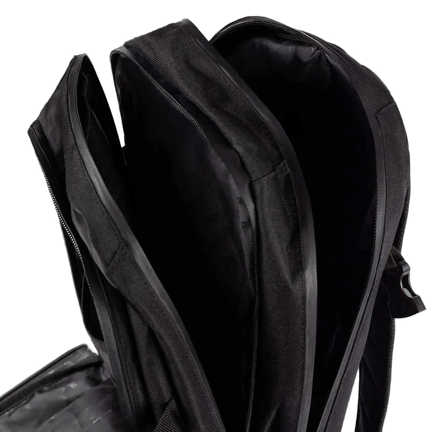Sac à dos Venum Shockwave noir robuste et organisé pour sports de combat