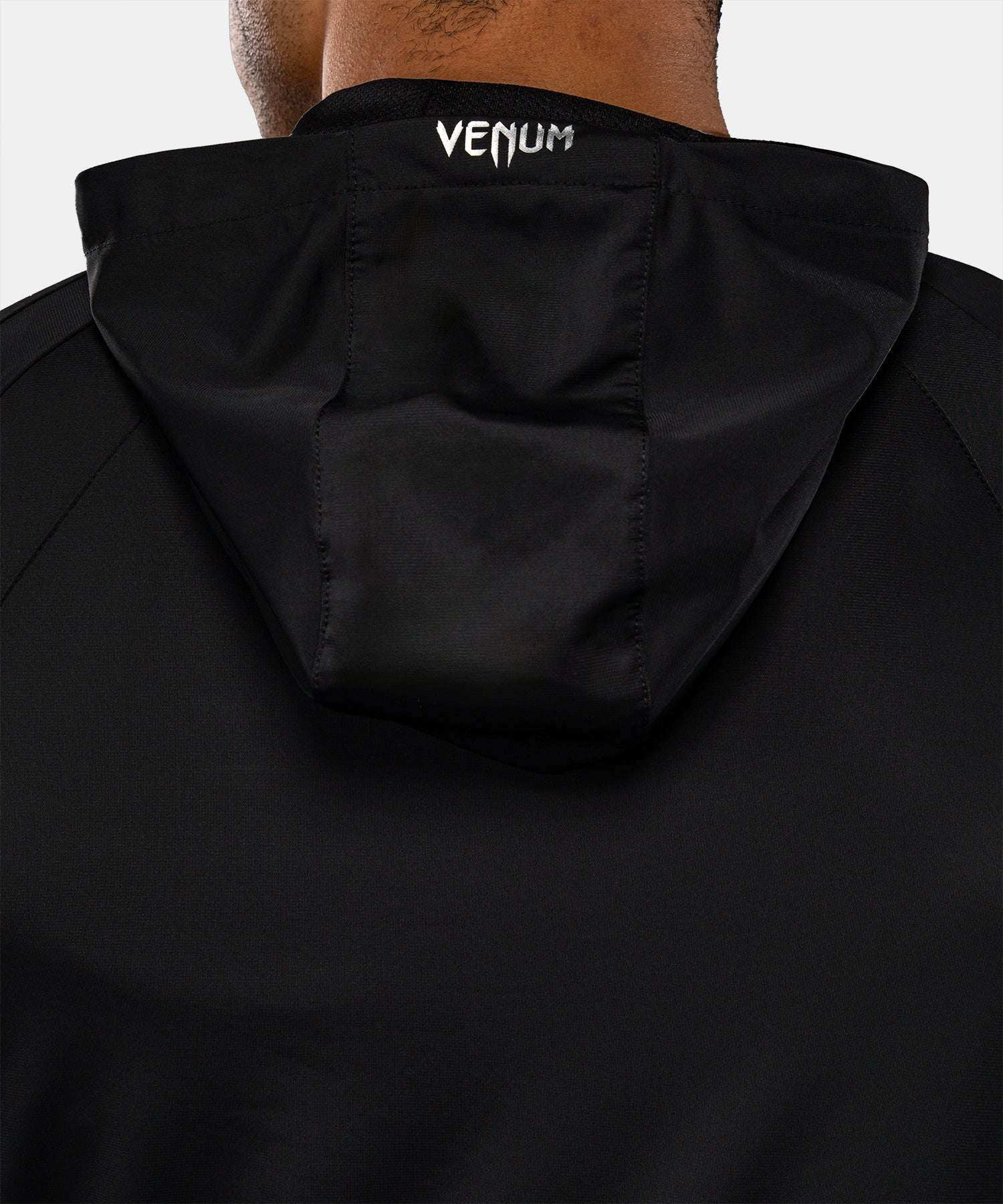 Veste de survêtement Venum Contender Aero noire, coupe ajustée et légère pour sport et quotidien
