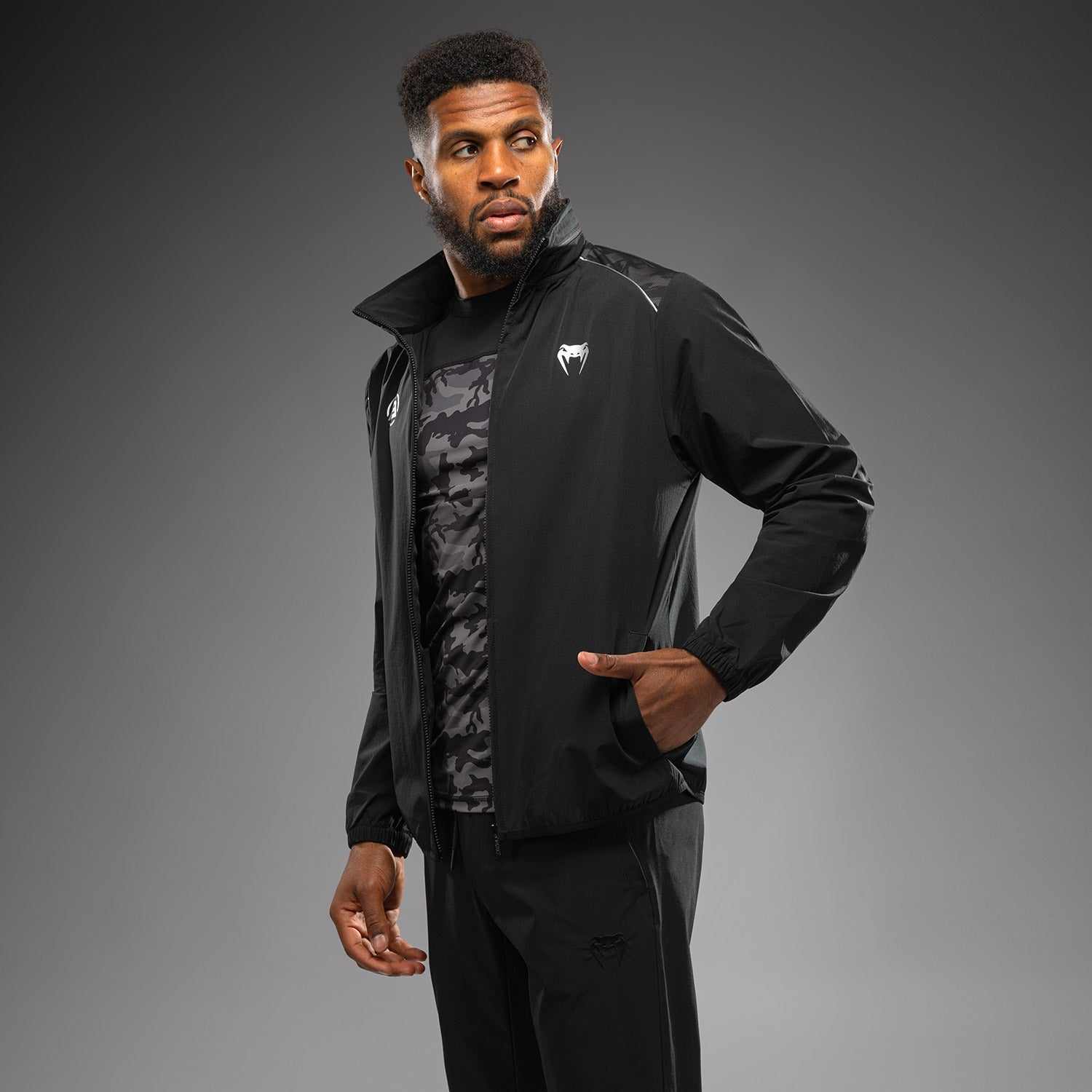 Veste de survêtement Venum x Polaris noir et gris, coupe ajustée confortable pour sport et quotidien