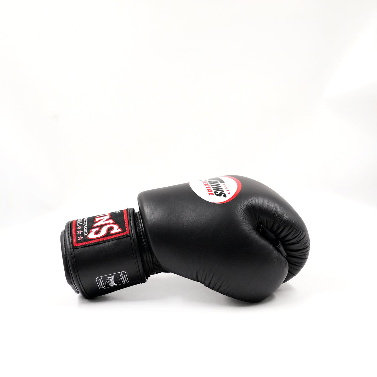 Paire de gants de boxe thaï Twins Air Flow en cuir noir