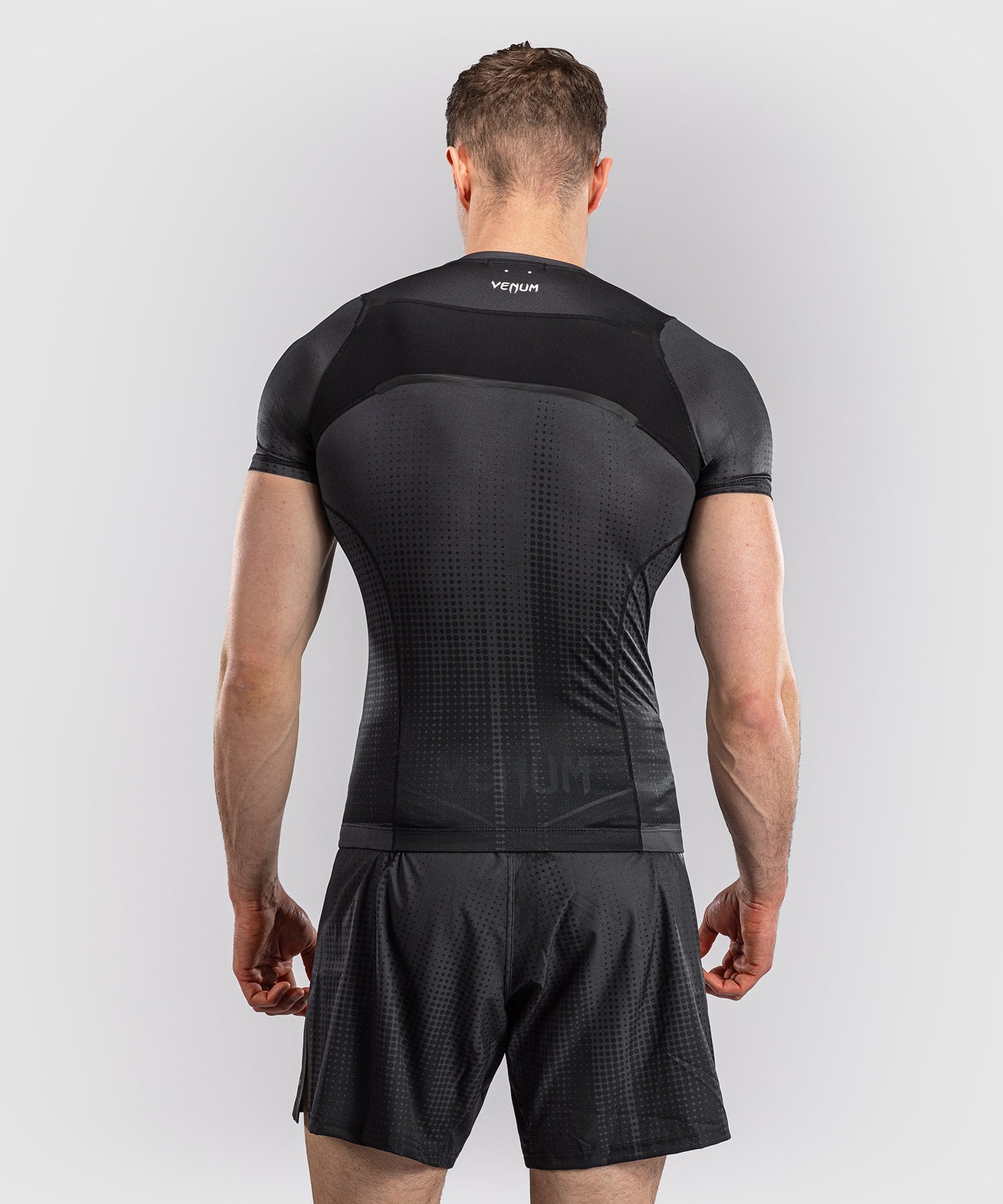 Rashguard Venum Stealth manches courtes pour le grappling