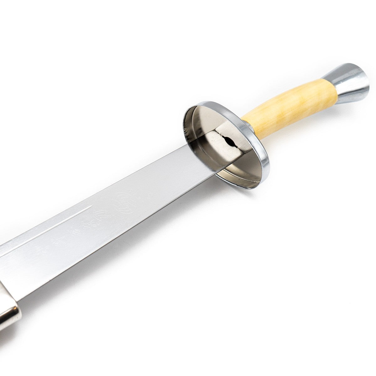 Poignée en bois et garde métal du sabre de Kung Fu FUJIMAE