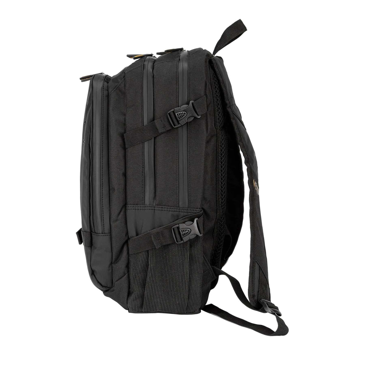 Sac à dos Venum noir en textile, à trois compartiments, poches latérales et sangles réglables rembourrées.