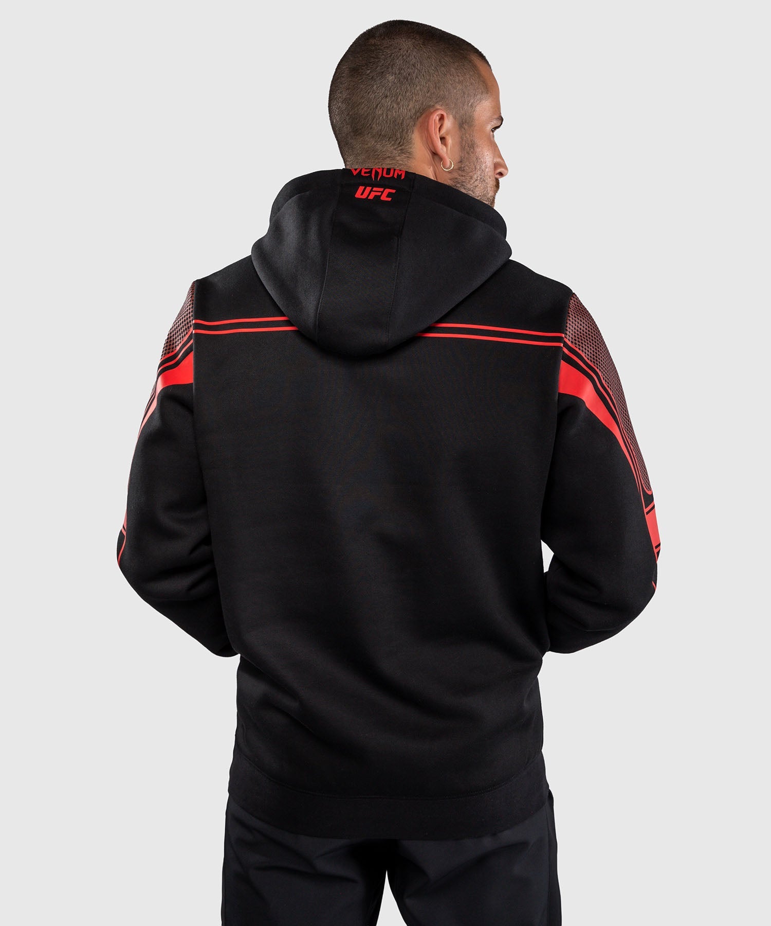 Sweat à capuche UFC Venum Fight Week Noir/Rouge, capuche à cordons et poche kangourou