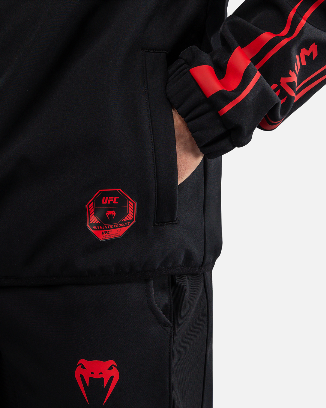 Veste UFC Venum Fight Week Noir Rouge détail 1